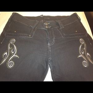 Colombian butt lifting denim