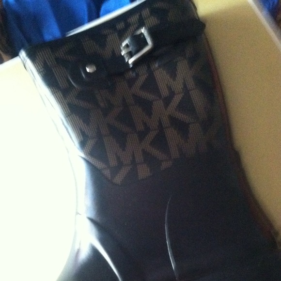 MK rainboots - Picture 2 of 4