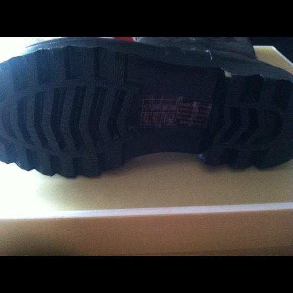 MK rainboots - Picture 4 of 4