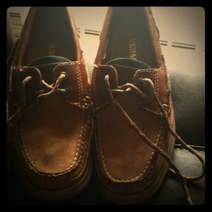 Women's boat shoes