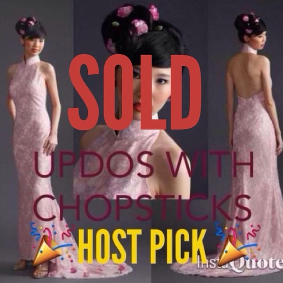 👘TWO SETS OF CHOPSTICKS AND CASE👘 GREAT FOR UPDO