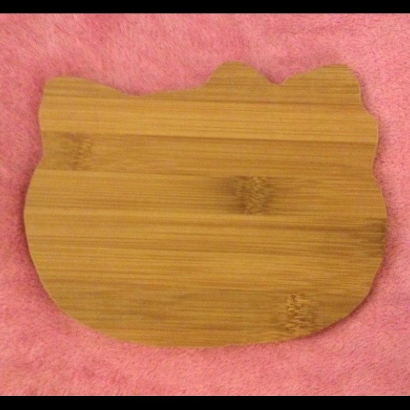 Reserved for @roxielynn_7 - HELLO KITTY LOT OF 2