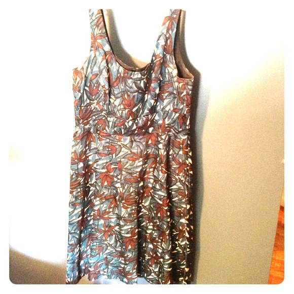 Leaf print dress
