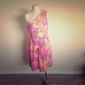 🚫SOLD ON EBAY🚫 Trina Turk dress size 12