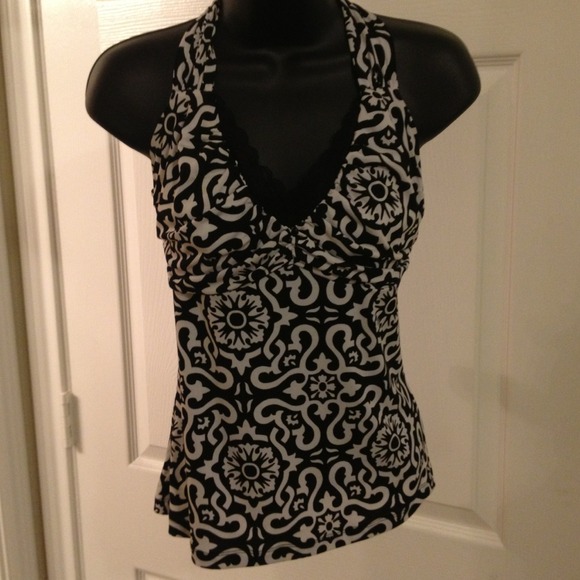 BUNDLED & Sold-  Black and White Blouse🌟