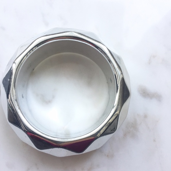 H&M Silver Mirrored Oversized Bracelet - Picture 2 of 3