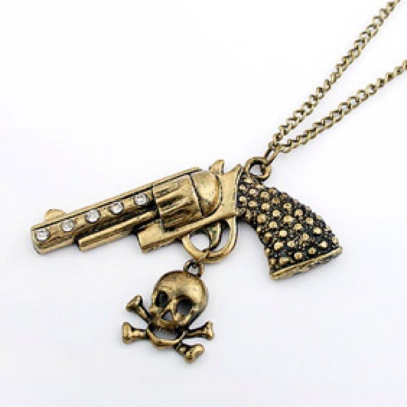 ❌ Sold ❌Retro Pistol,  skull pendant with chain