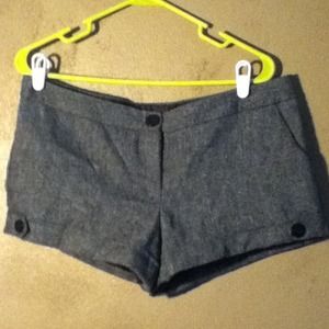 Grey pleated shorts 💕