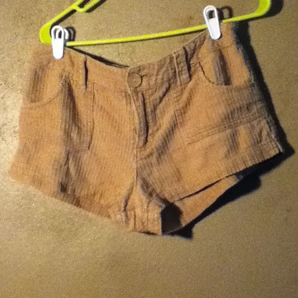 Tan corduroy shorts💕