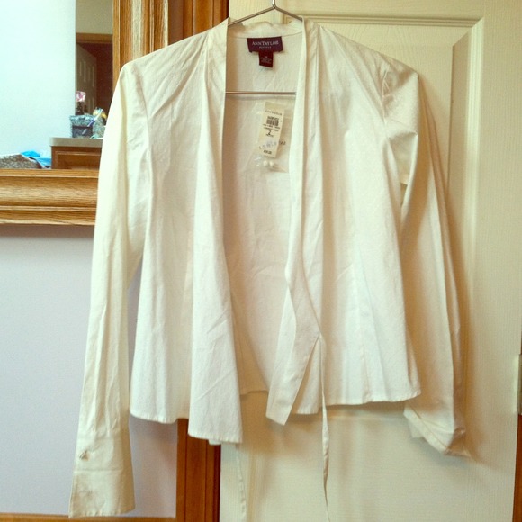 Ann Taylor cream blouse