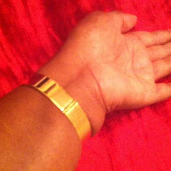 ๐HP๐ Vintage Gold Bracelet - Picture 3 of 4
