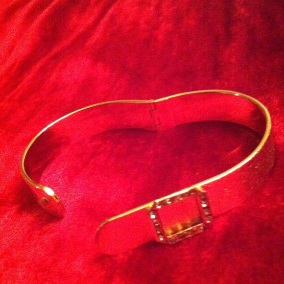 ๐HP๐ Vintage Gold Bracelet - Picture 4 of 4