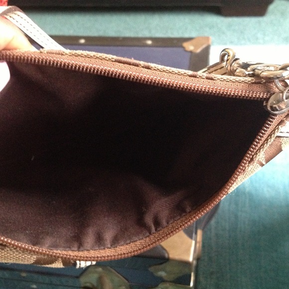 RESERVED FOR ALEXA_B*******Auth COACH WRISTLET - Picture 2 of 4