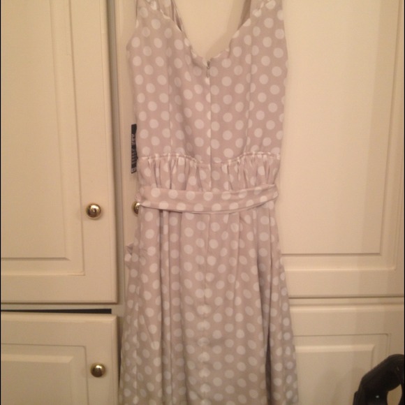 Express Dress NWOT. - Picture 2 of 4