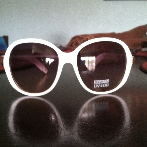 Other - White sunglasses