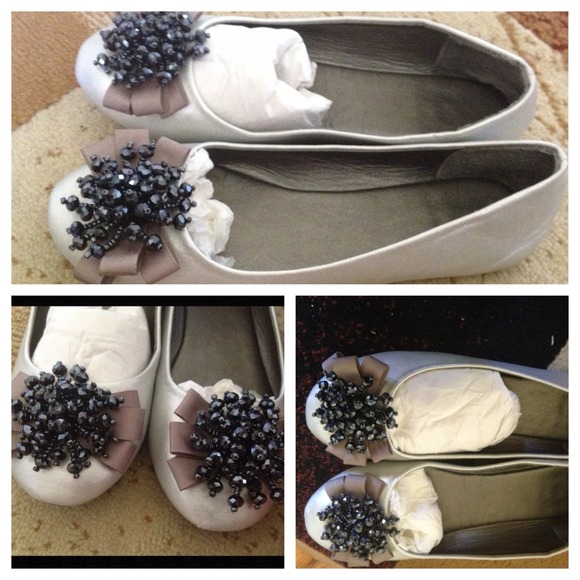 Shoes - Dressy Flats