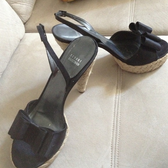 ✨REDUCED✨Stuart Weiztman knotty stiletto sandal