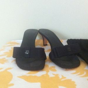 Chanel kitten heels!