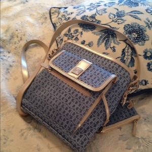 REDUCED!! Giani Bernini Annabelle Crossbody🌷💐