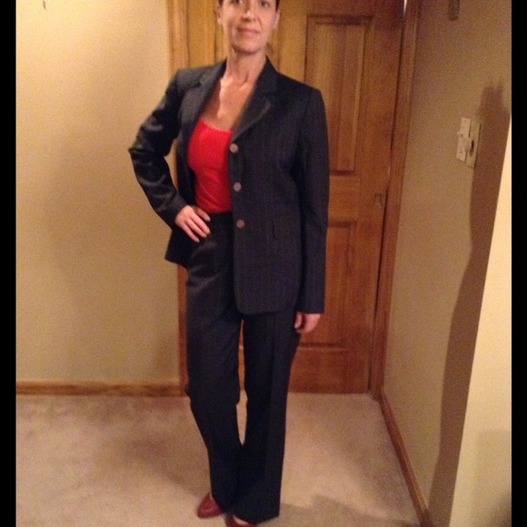 SOLD - Picture 3 of 4