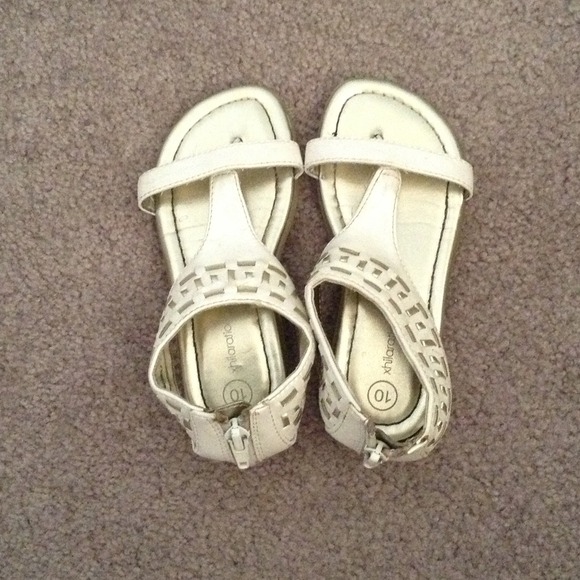 💌Sold💌Toddler size 10 gladiators!!