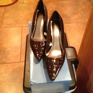 Dark brown/blk heels