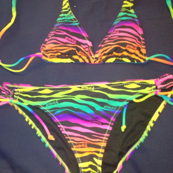 👙👙👙Bathing suit!👙👙👙 - Picture 1 of 3