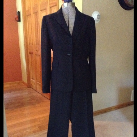 SOLD - Picture 1 of 4