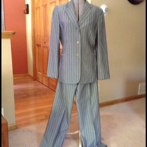 SOLD - Picture 1 of 3