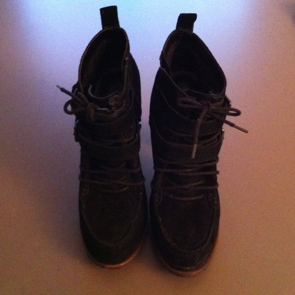DV Dolce Vita Booties