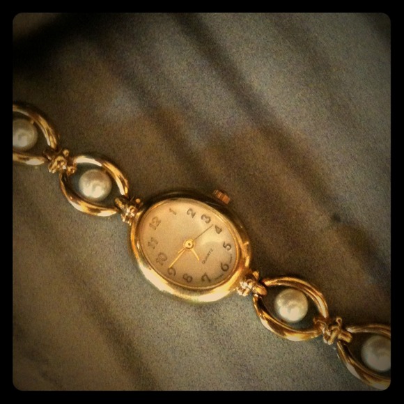 🌹SOLD ! Real Pretty Vintage Watch 🌹