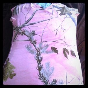 Real tree, pink camo, short sleeve, v-neck tee
