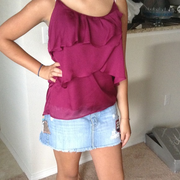 New York  & Company Ruffle Tank