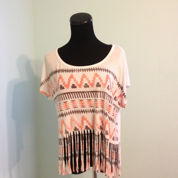 Tribal print fray top