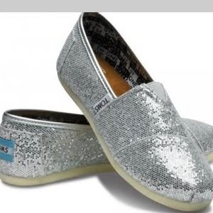 Adorable silver glitter Toms
