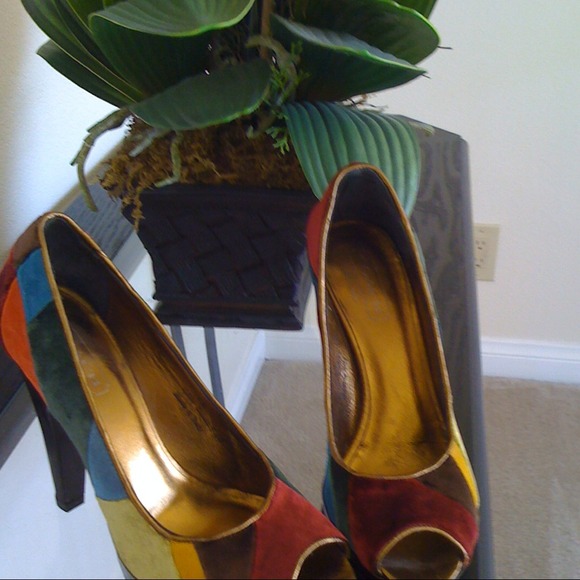 NEW COACH Shoes Limited Edition. - Picture 3 of 4