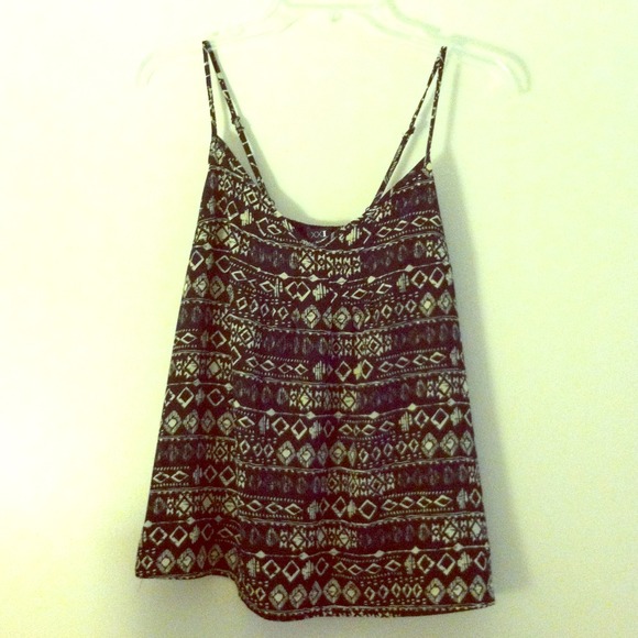 ❌SOLD: Silky Aztec tank❌