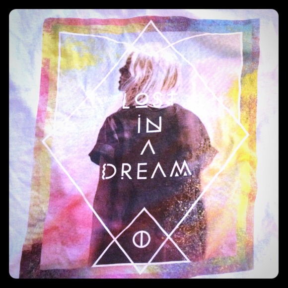 Lost in a dream tee, with sheer back