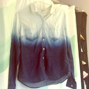 ❗TRADED❗Brand new, dip died button up, women's