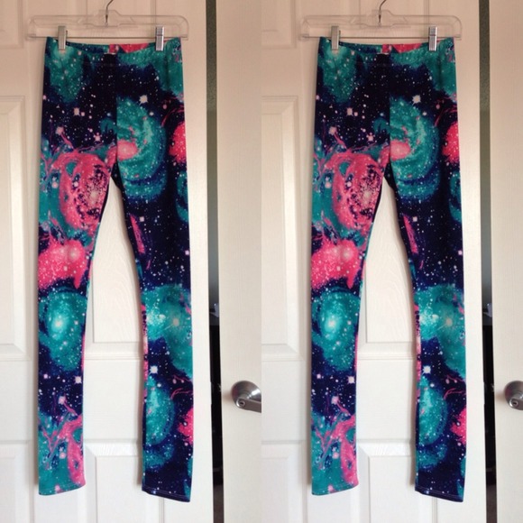 ❤Bundled for Ashley❤ Galaxy and Cross Leggings