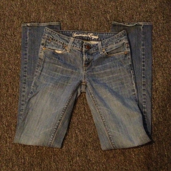 ✨REDUCED✨ American eagle jeans.