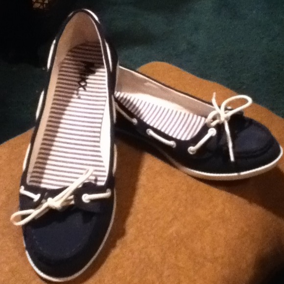 💢Traded💢Navy blue sailor flats ⚓