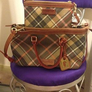 Dooney & Bourke bag with clutch.