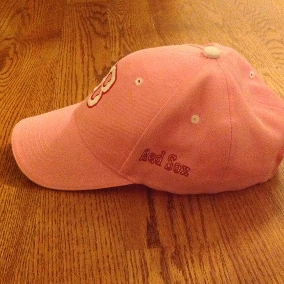 Pink Red Sox hat - Picture 2 of 2