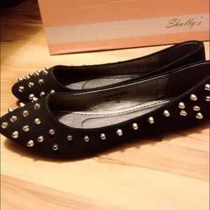 Studded flats