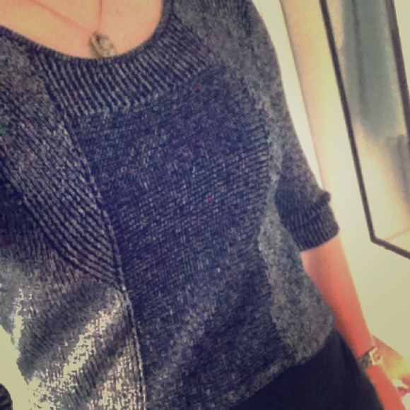 Light knitted black and white sweater - Picture 1 of 4