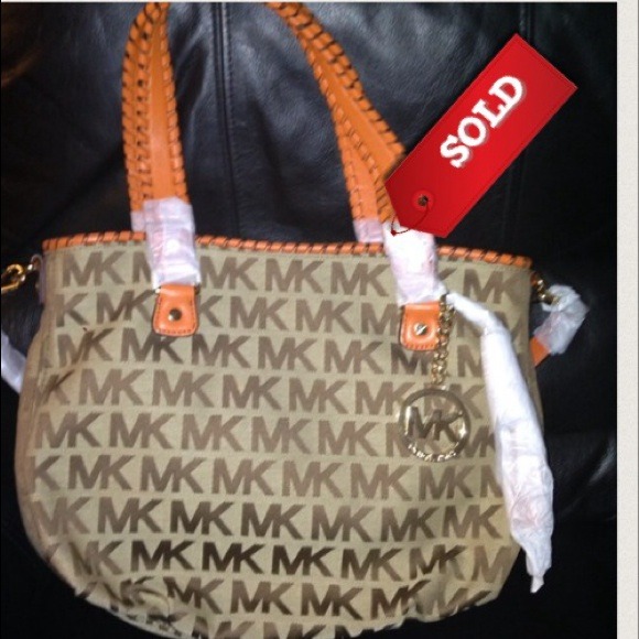 Authentic Michael Kors MD Tote