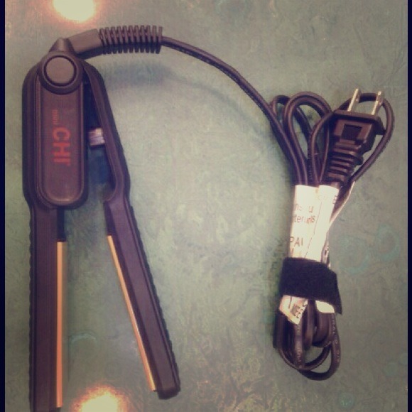 Small chi straightener **TRADED**