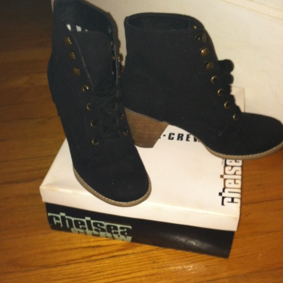 Chelsea crew boots
