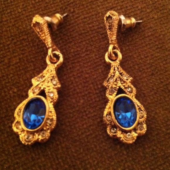 *Reduced!* Blue vintage earrings